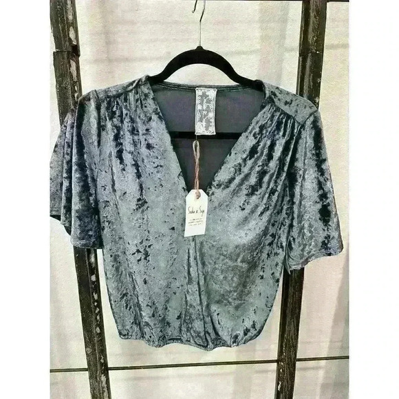 sadie and sage top - Picture 1 of 7